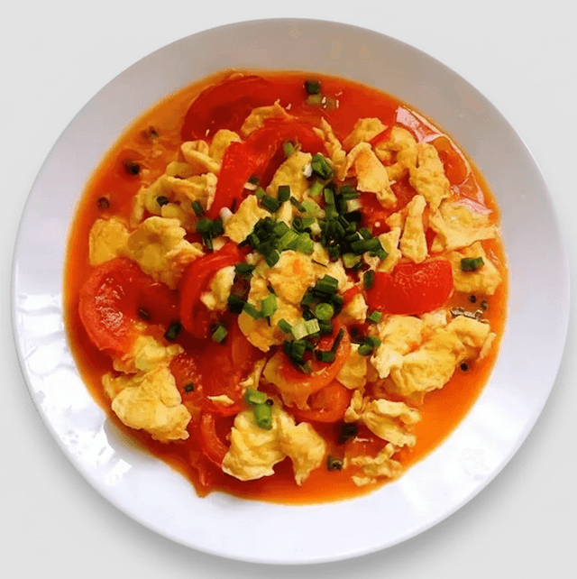 番茄炒蛋 (Scrambled Eggs with Tomatoes)