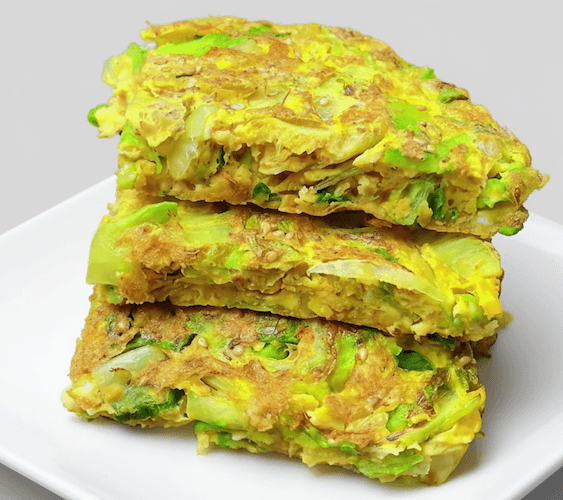 生菜鸡蛋饼 (Egg Pancake with Lettuce)
