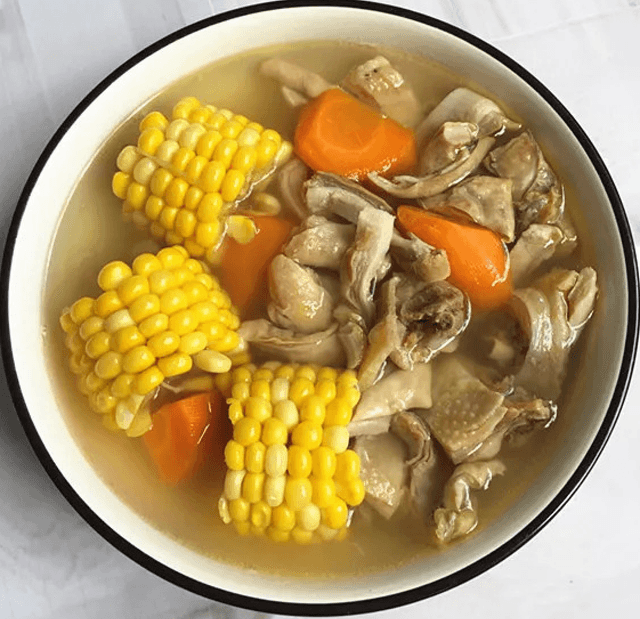 甜玉米鸡汤 (Sweet Corn Chicken Soup)